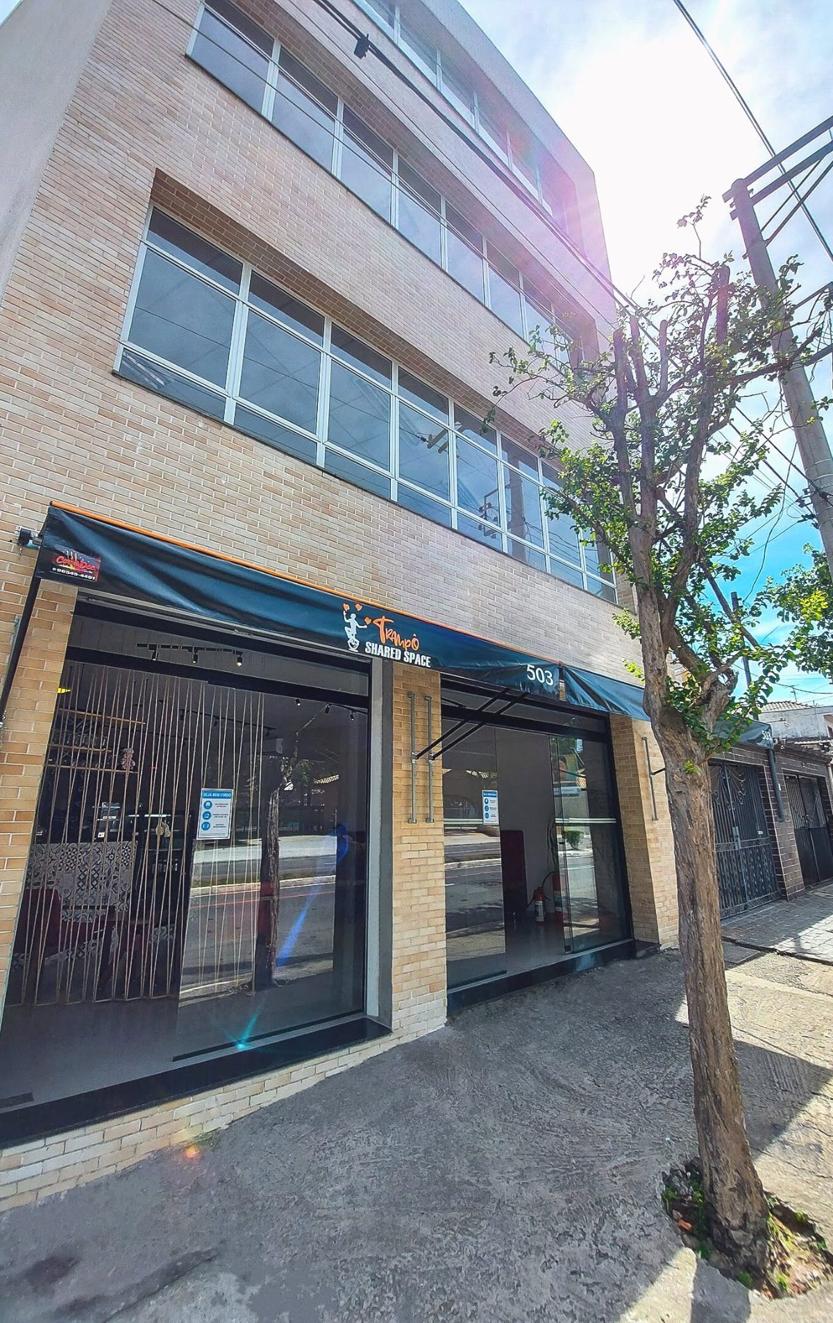 Fachada do Trampô Space na Av. Fernando Simonsen, 503